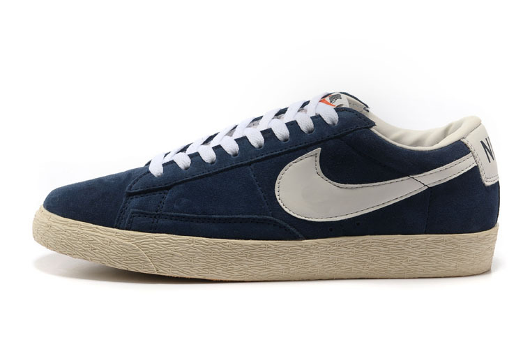 Soldes Chaussure Basket Nike Blazer Cuir Low Pour Homme en Bleu